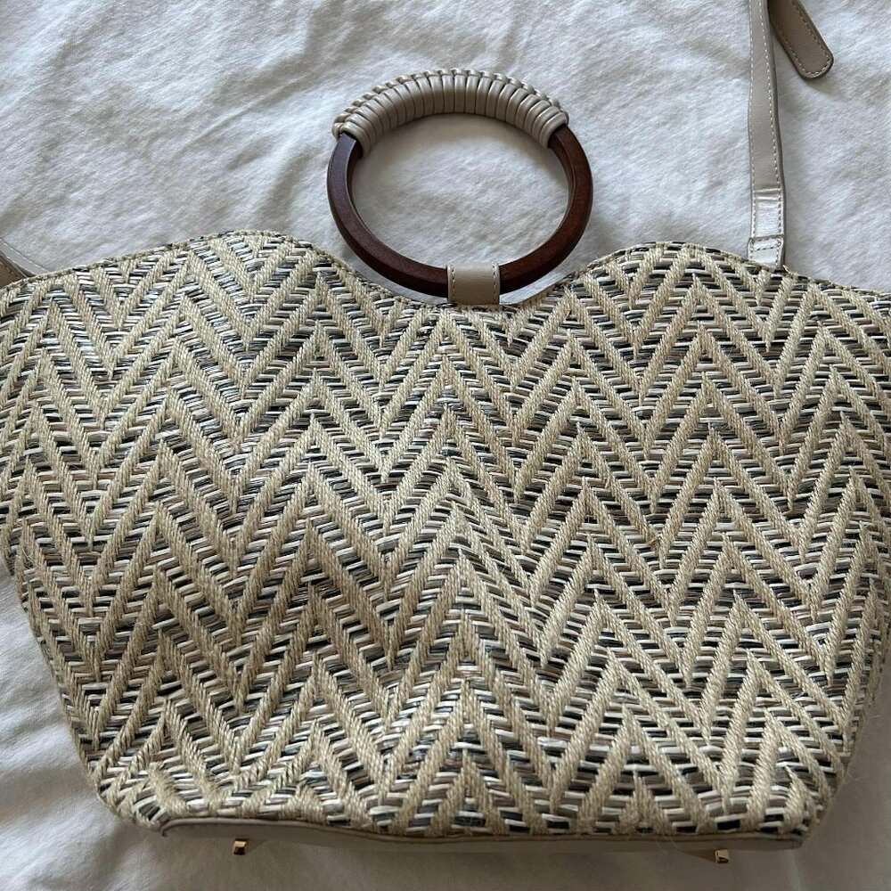 Celine Dion Natural Chevron Piacevole Libretto Tote w/ Ring Handles & Strap – OS